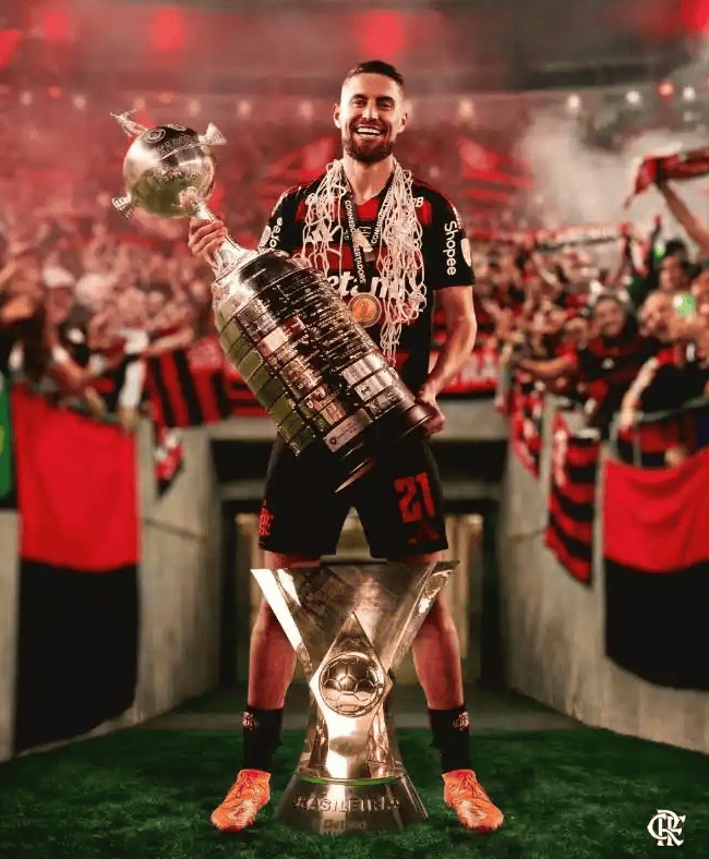 前无古人！5天2冠！欧洲南美通杀！足坛历史仅此一人