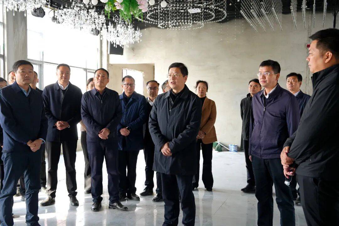 县领导开展"一镇一品",秋冬播,农田水利建设专题调研