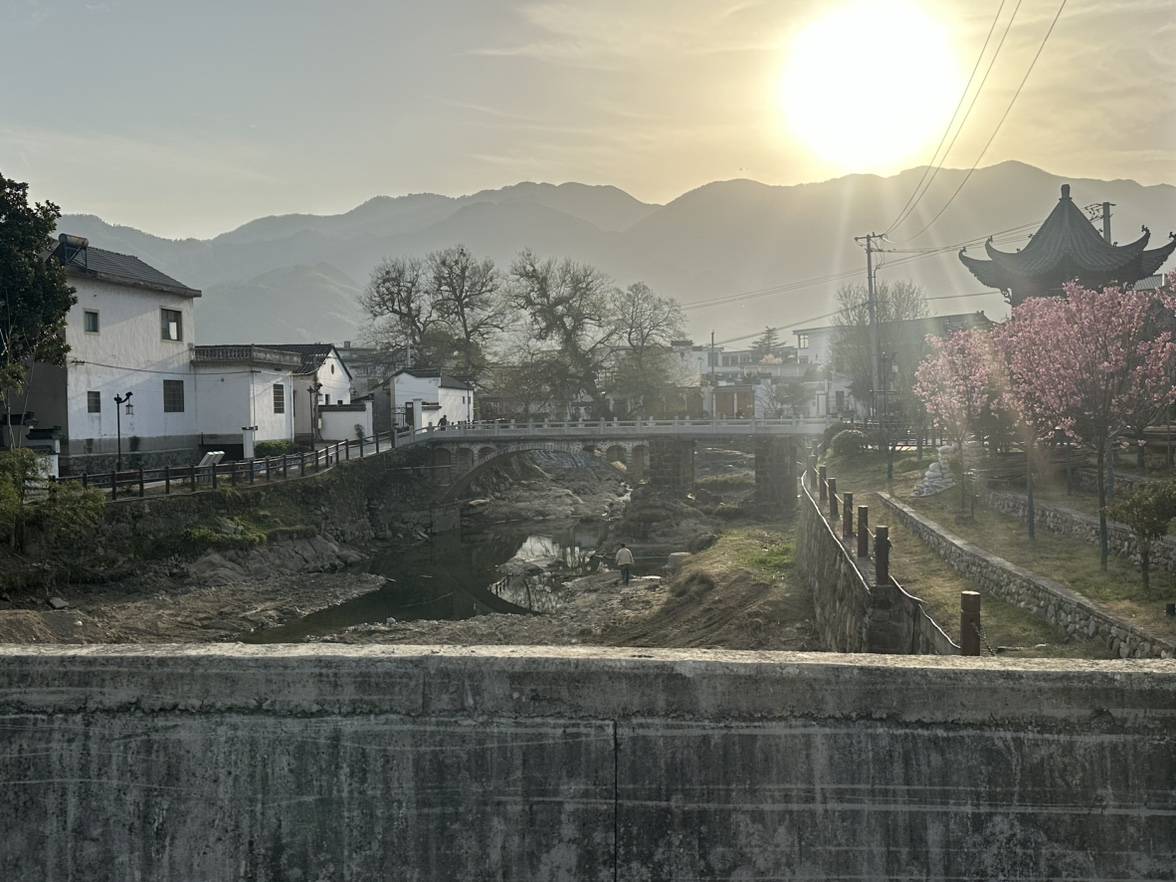 卡利亚里主场迎战AC米兰 精彩对决全程直播在线观看