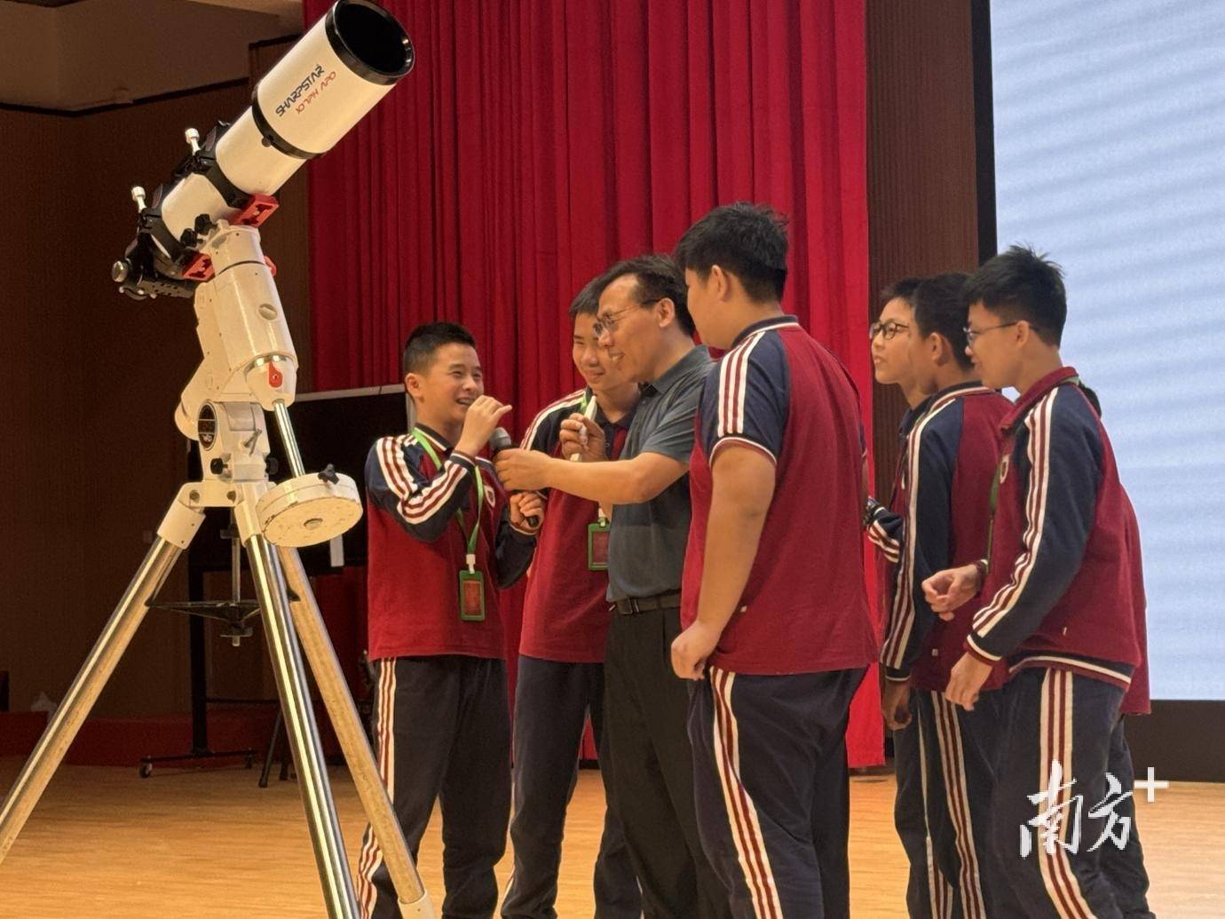 1500名青少年筑梦星空，第八届湾区青少年天文嘉年华启幕