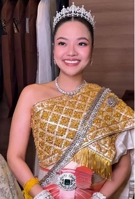柬埔寨公主大婚堪比时尚盛典,公主曾在中国留学,新郎被视为新一代商业领袖!