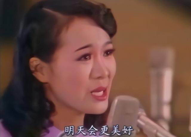 事业巅峰远赴美国,被老外“玩腻”后晚年回国,如今变成了这样!