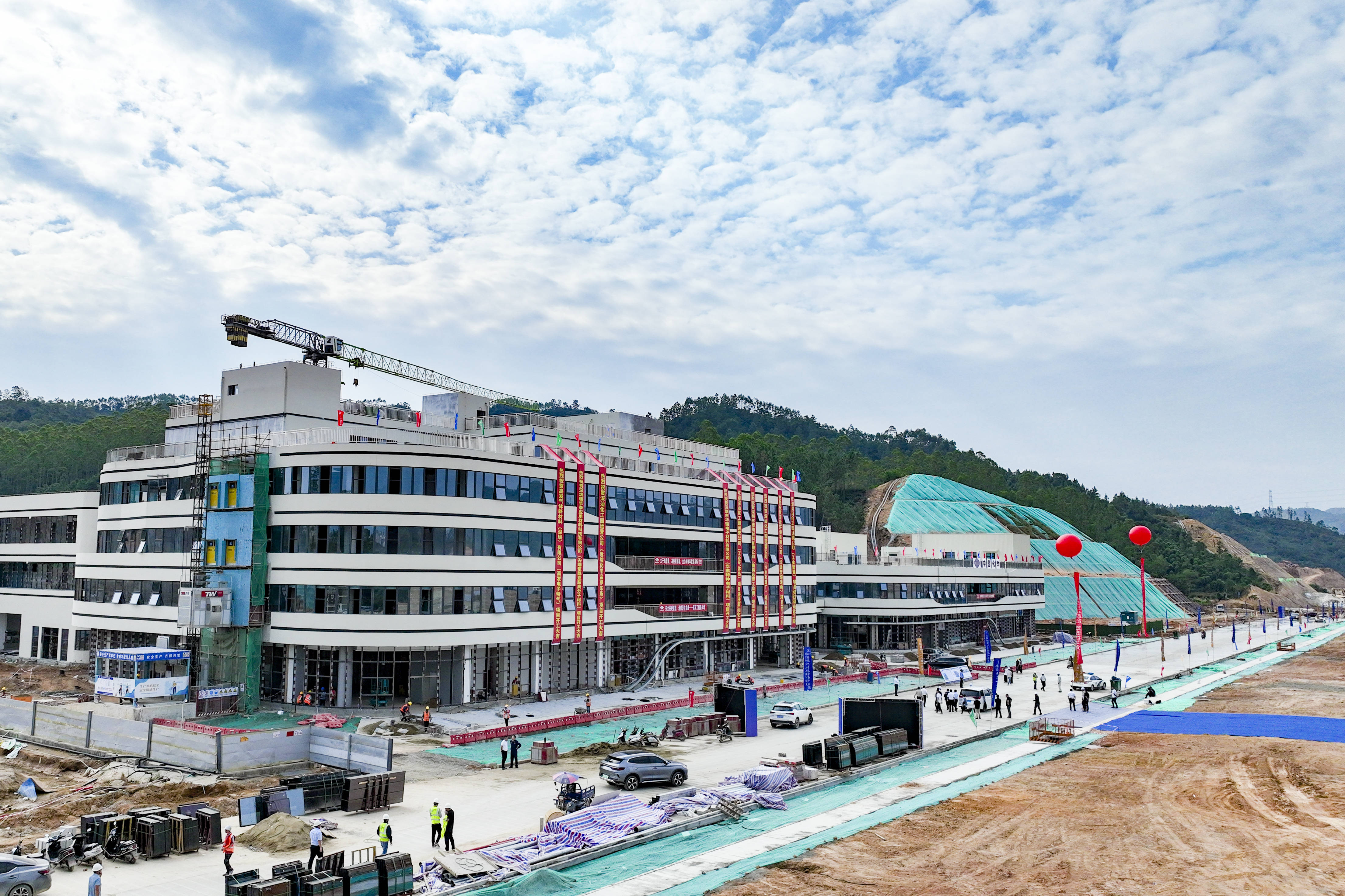 “双园联动”！深汕加快构建新材料产业集群