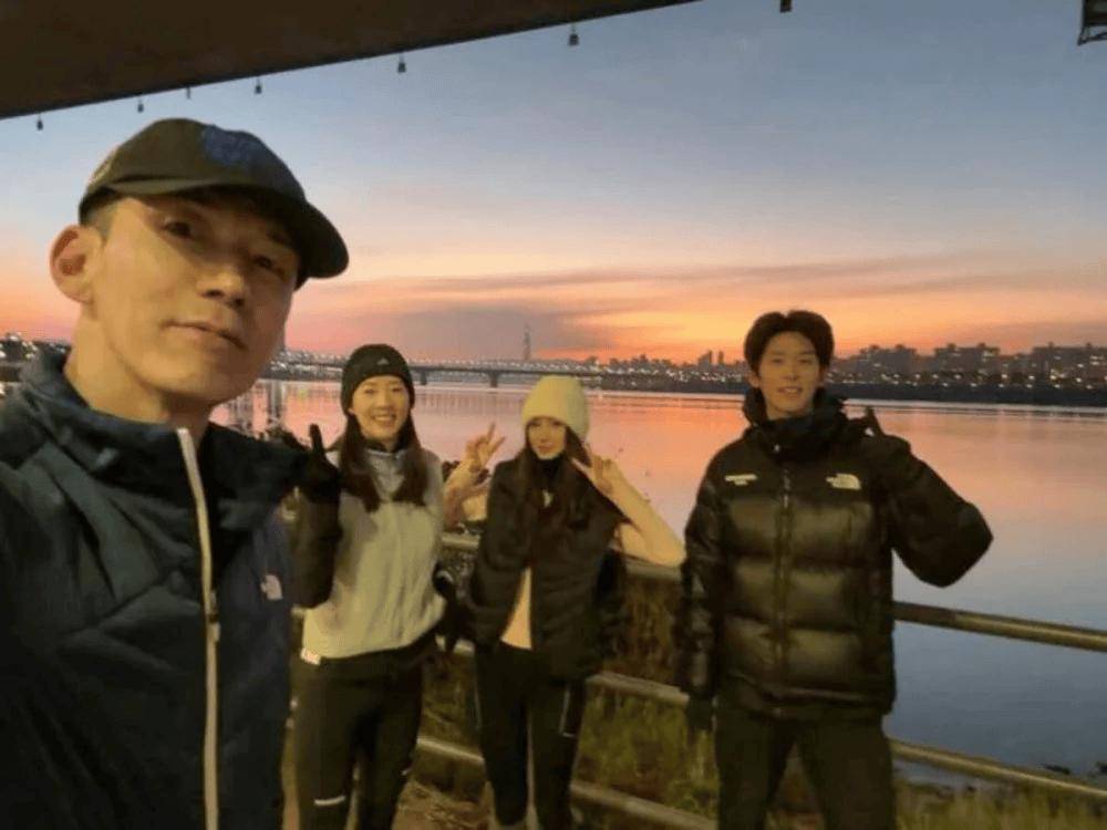 知名女团爱豆近况引关注,清晨5点与Sean一起跑步 插图 知名女团爱豆近况引关注,清晨5点与Sean一起跑步 插图