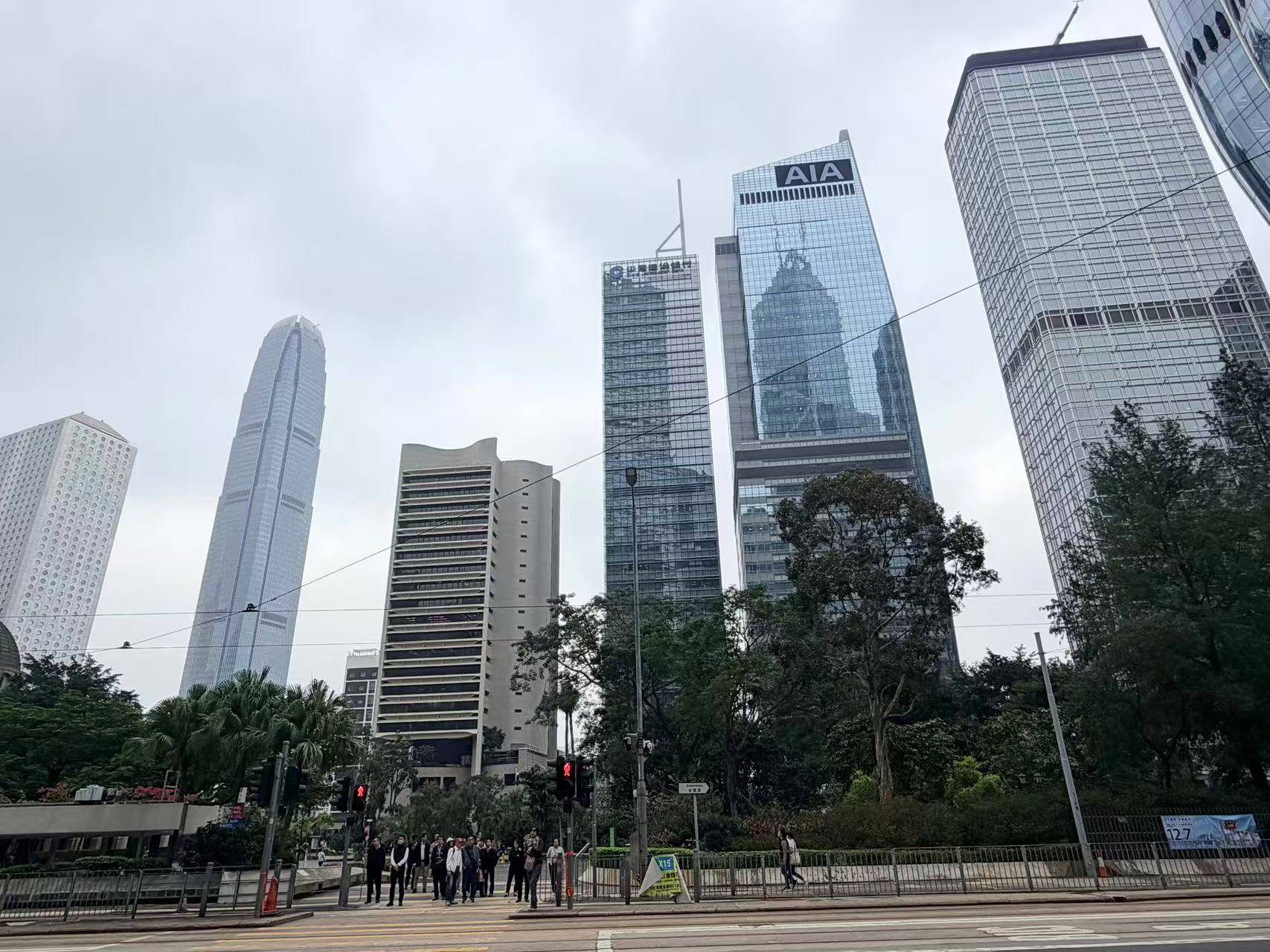 科技巨头扎堆买楼，香港写字楼抄底时机来了