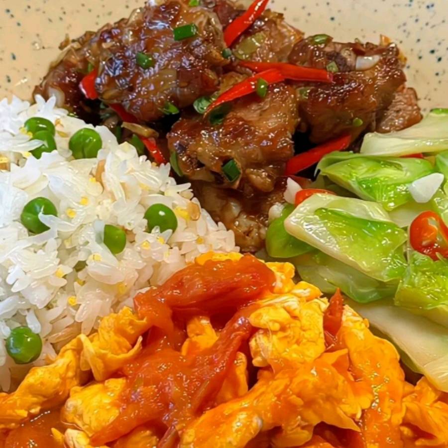 爱美食的小平平