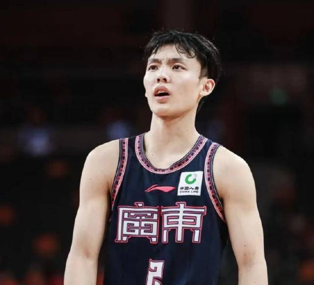 广东男篮战青岛，来看看媒体怎么说，徐杰需要发力了