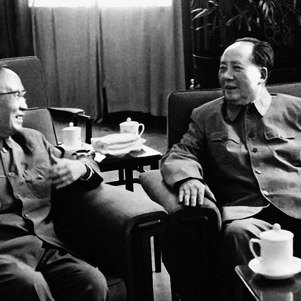 毛泽东与郭沫若的诗词唱和中的时代回响_文学_政治_文化史
