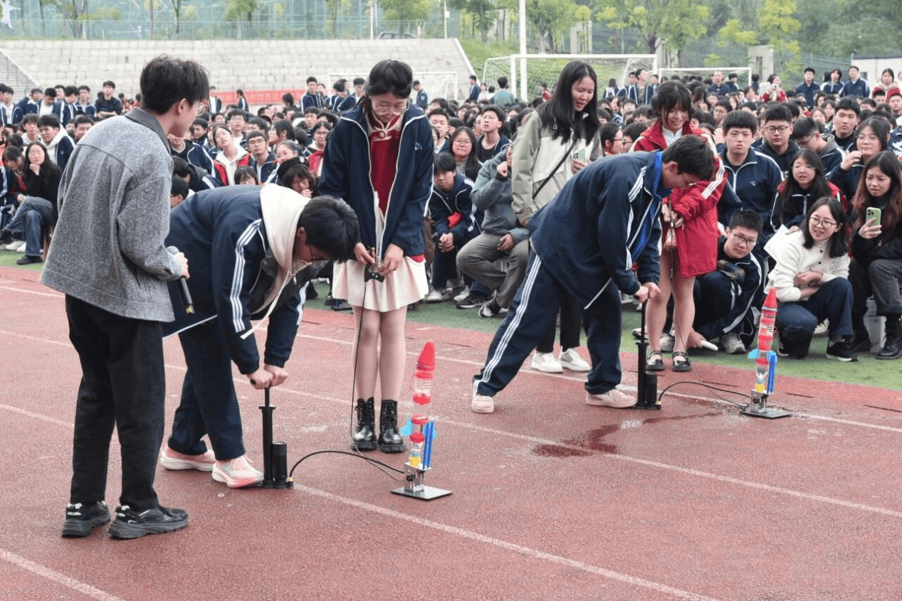 科创燃青春,逐梦向未来 重庆涪陵实验中学校以科技教育赋能拔尖人才