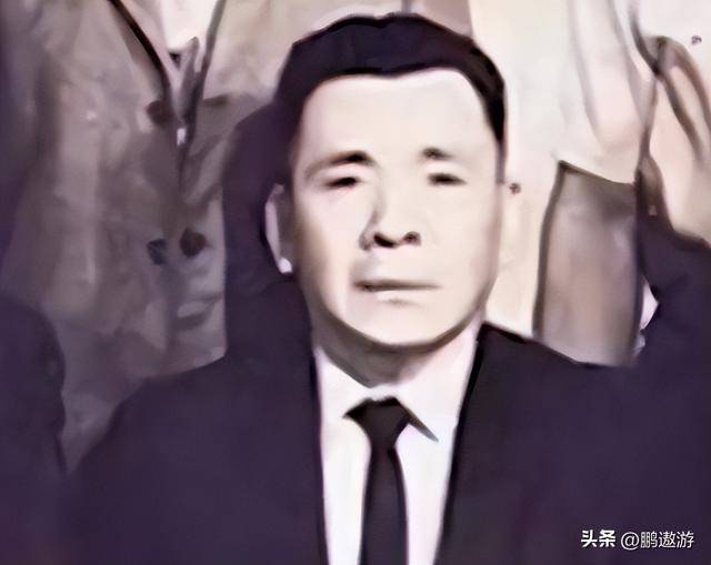 香港新义安二代掌舵人向华炎病逝,向华强见父亲都得他允许