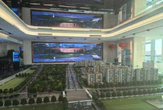 北京楼市年末迎政策礼包,首日探访:二手房连夜签约放量,新房静等周末爆发_房地产市场_新政