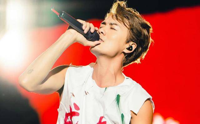 2026跨年晚会名单出炉，把卫视和央视放一起看，差别就出来了