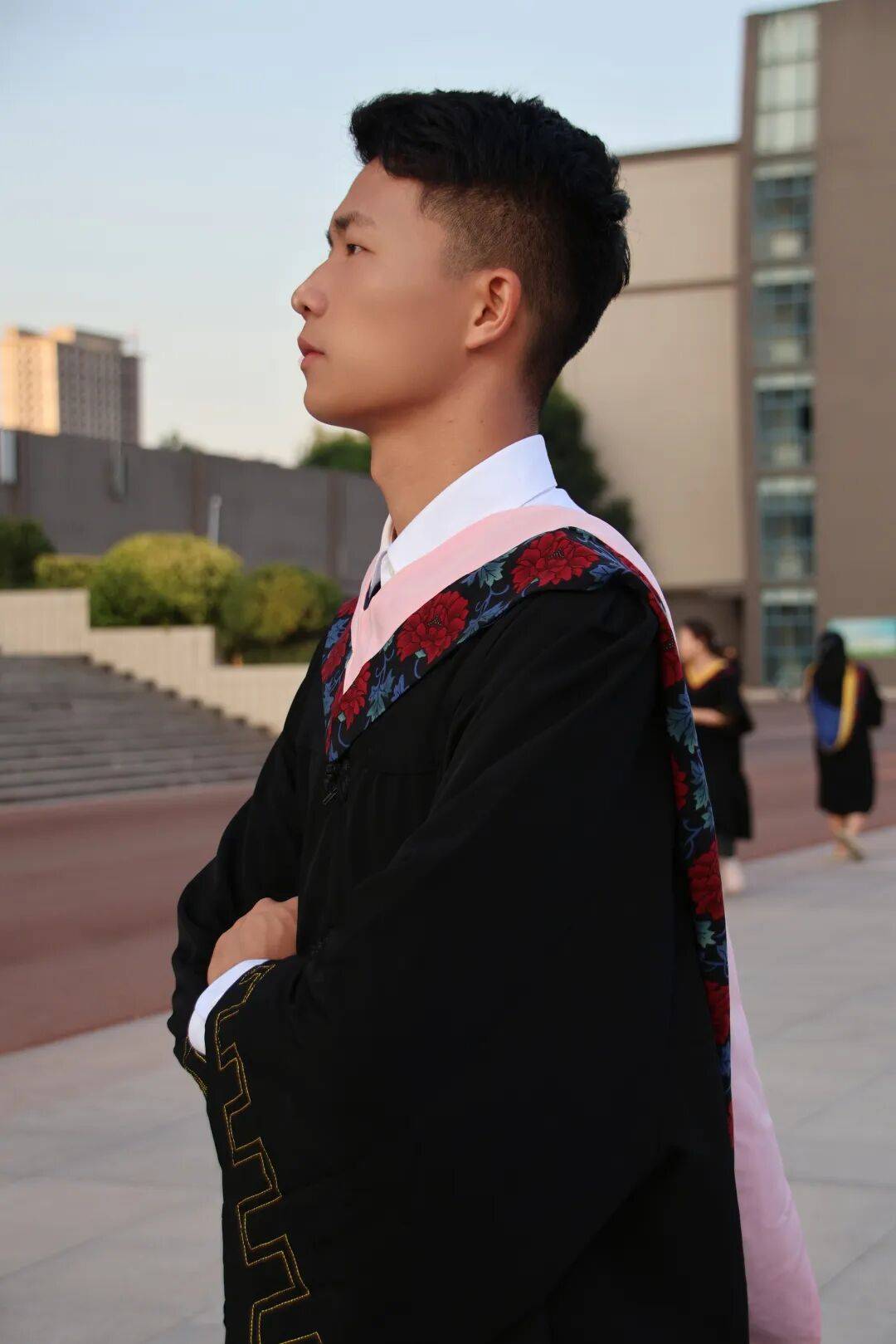 闫梦寒 | 2025花香满径_工作_大学_肃宁