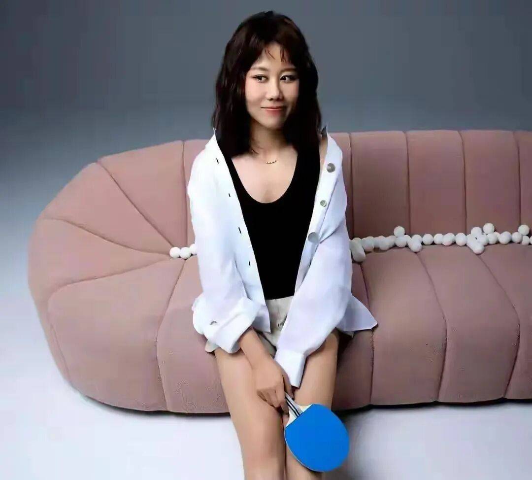 虎牙直播_NBA直播_足球篮球英超欧洲杯高清体育赛事赛场杀器赛场外甜妹！国乒姑娘的反差感藏着最硬核的热爱