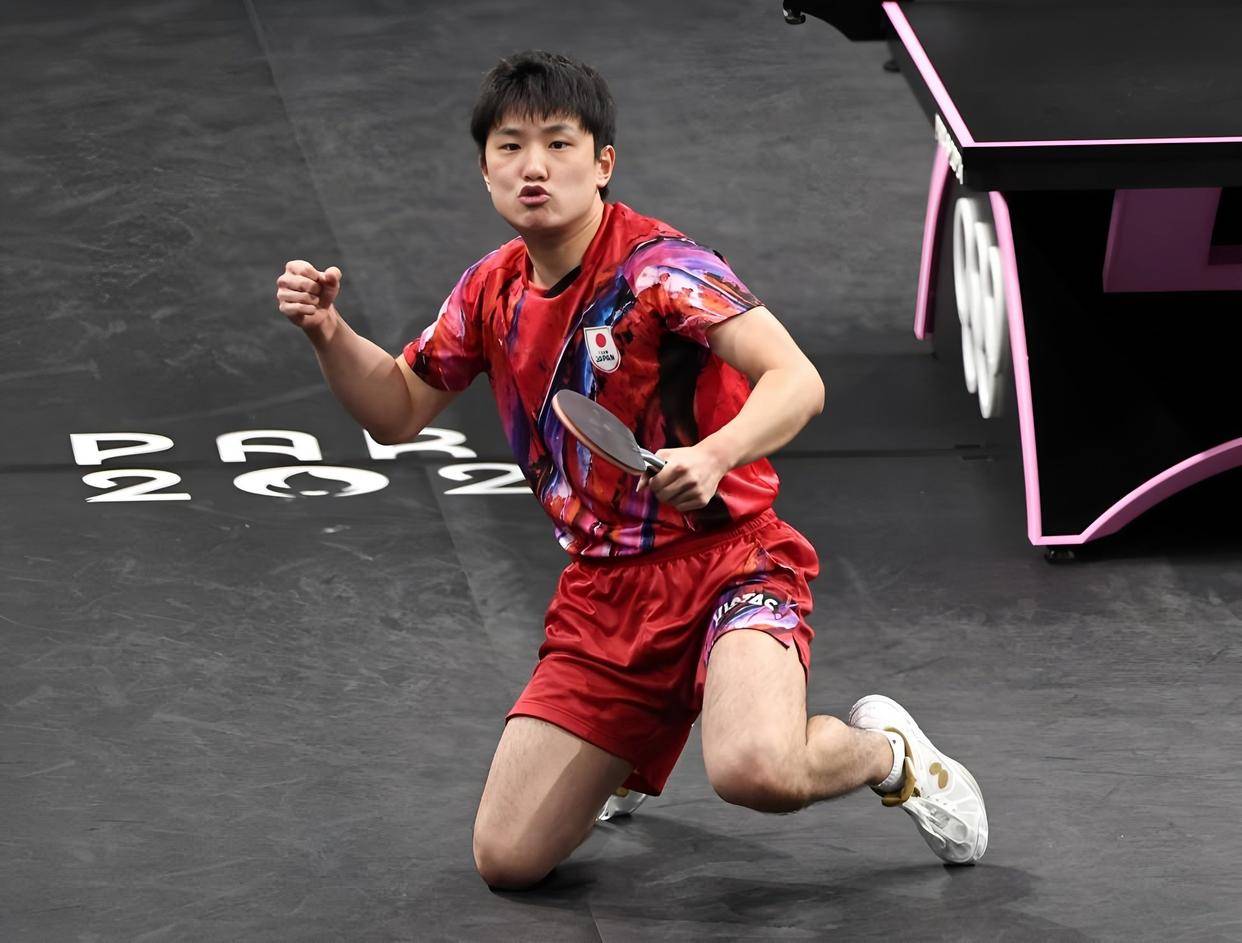 “西班牙足球甲级联赛张本智和离开引爆热议日