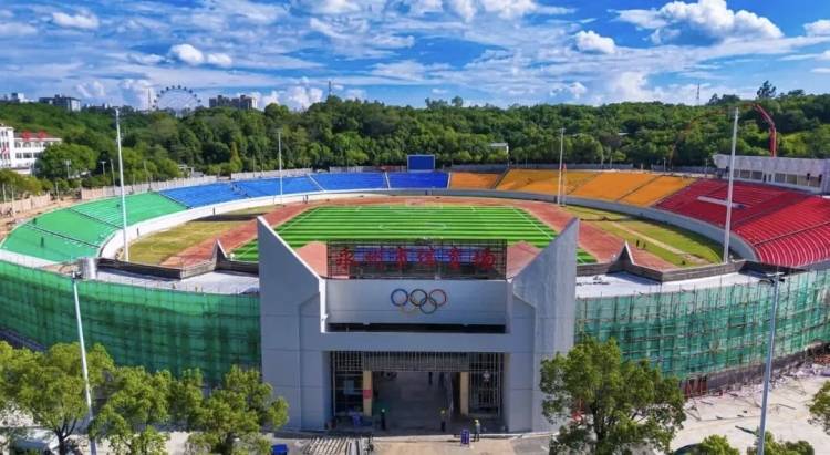 世界杯-足球赛事比分体育网CMG群众足球邀请赛首站落地湖南永州