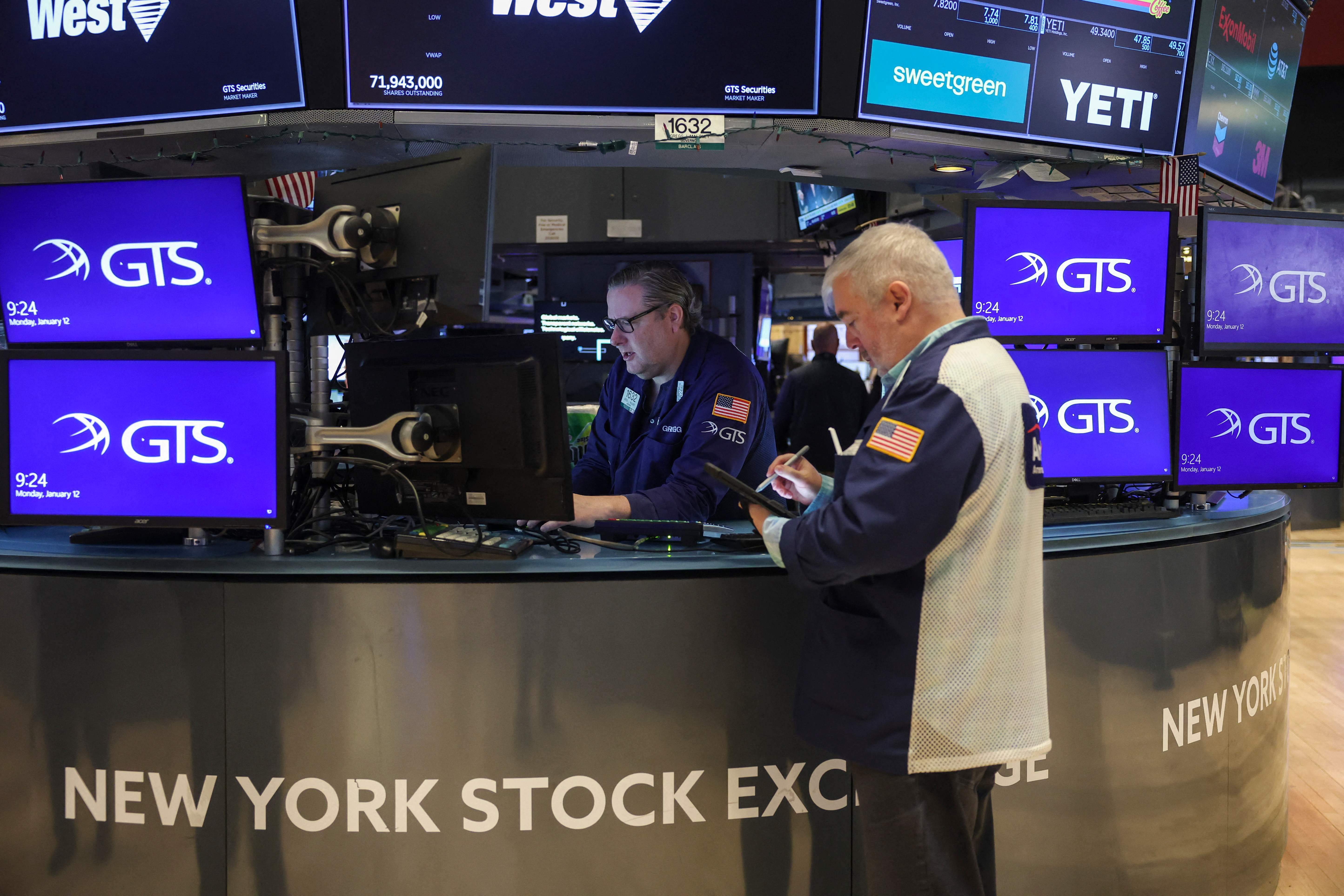 外代一线）纽约股市三大股指12日上涨_搜狐网