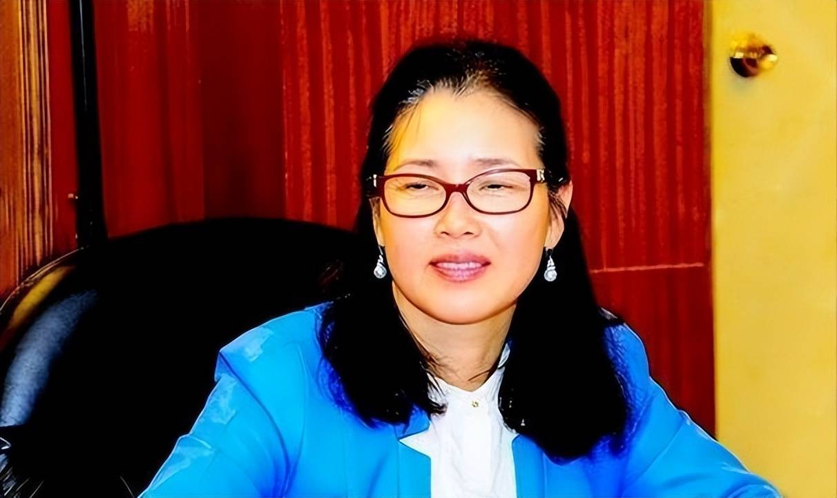 一家七口完美落袋 31 亿卖掉公司后逃到美国把麻烦留给 17 万股民七星彩投注与快3彩票平台推荐