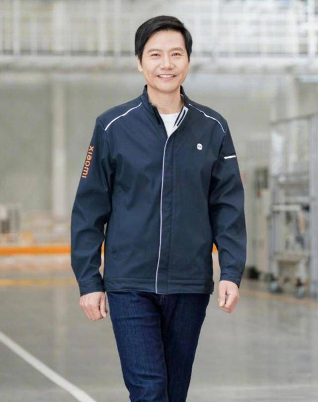 原创             董明珠没想到，雷军在聂卫平葬礼上的一个特殊举动，实现口碑暴涨