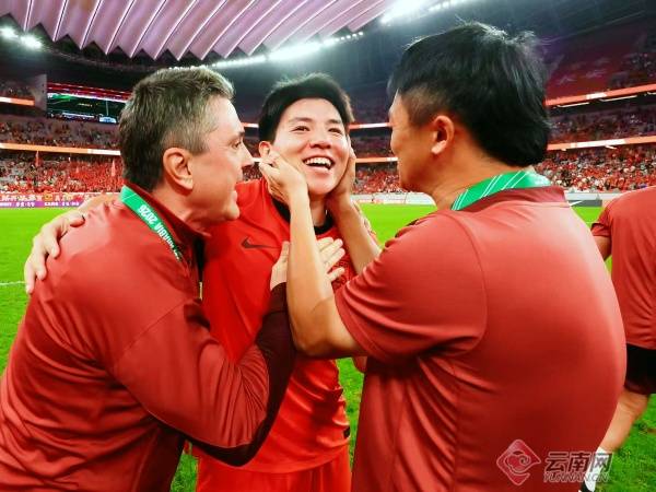 世界杯-足球赛事比分体育网中国U23男足首进亚洲杯决赛 队长徐彬与昆明还有这样一段足球缘