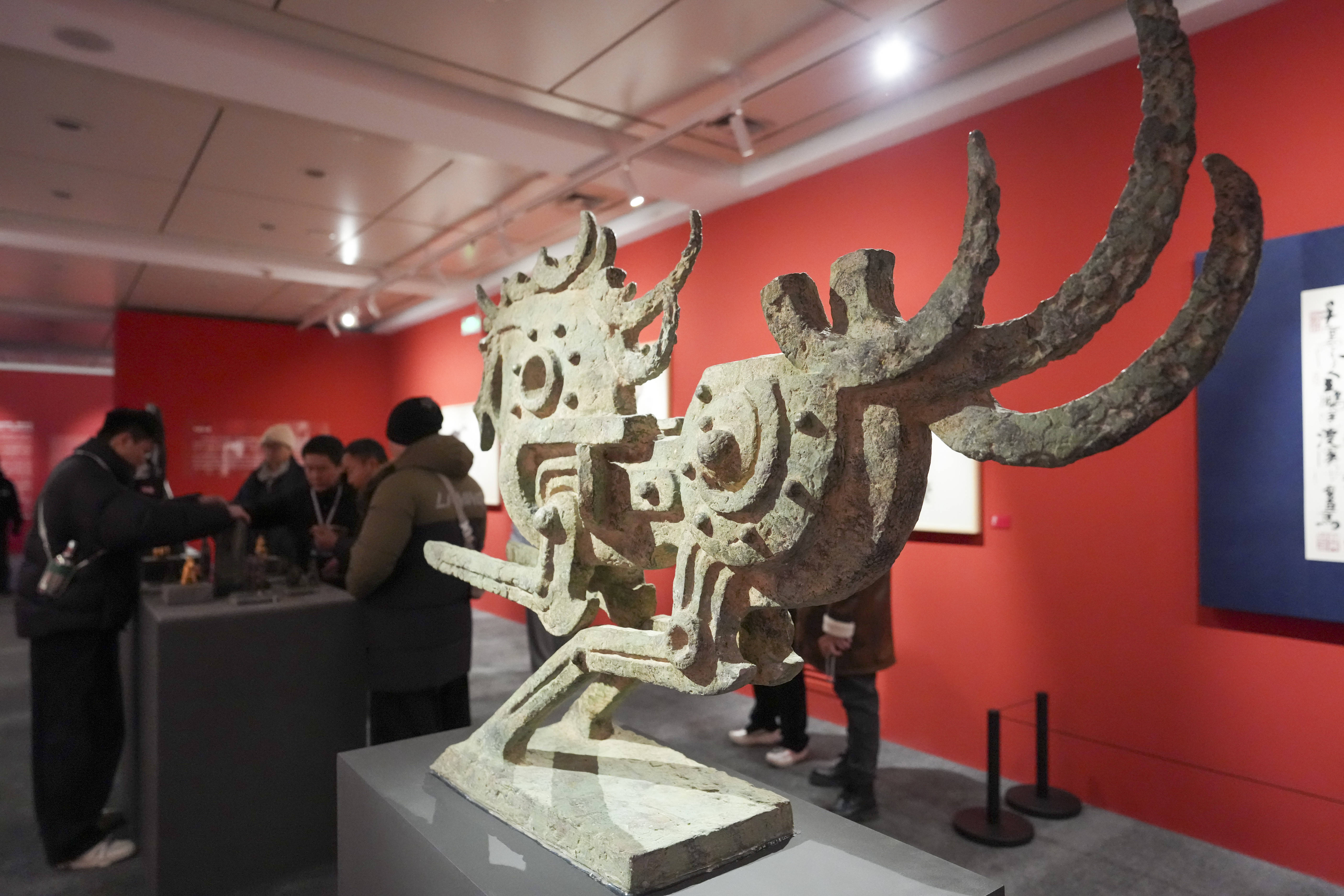 不宗凡马——韩美林马年艺术展在哈尔滨开展