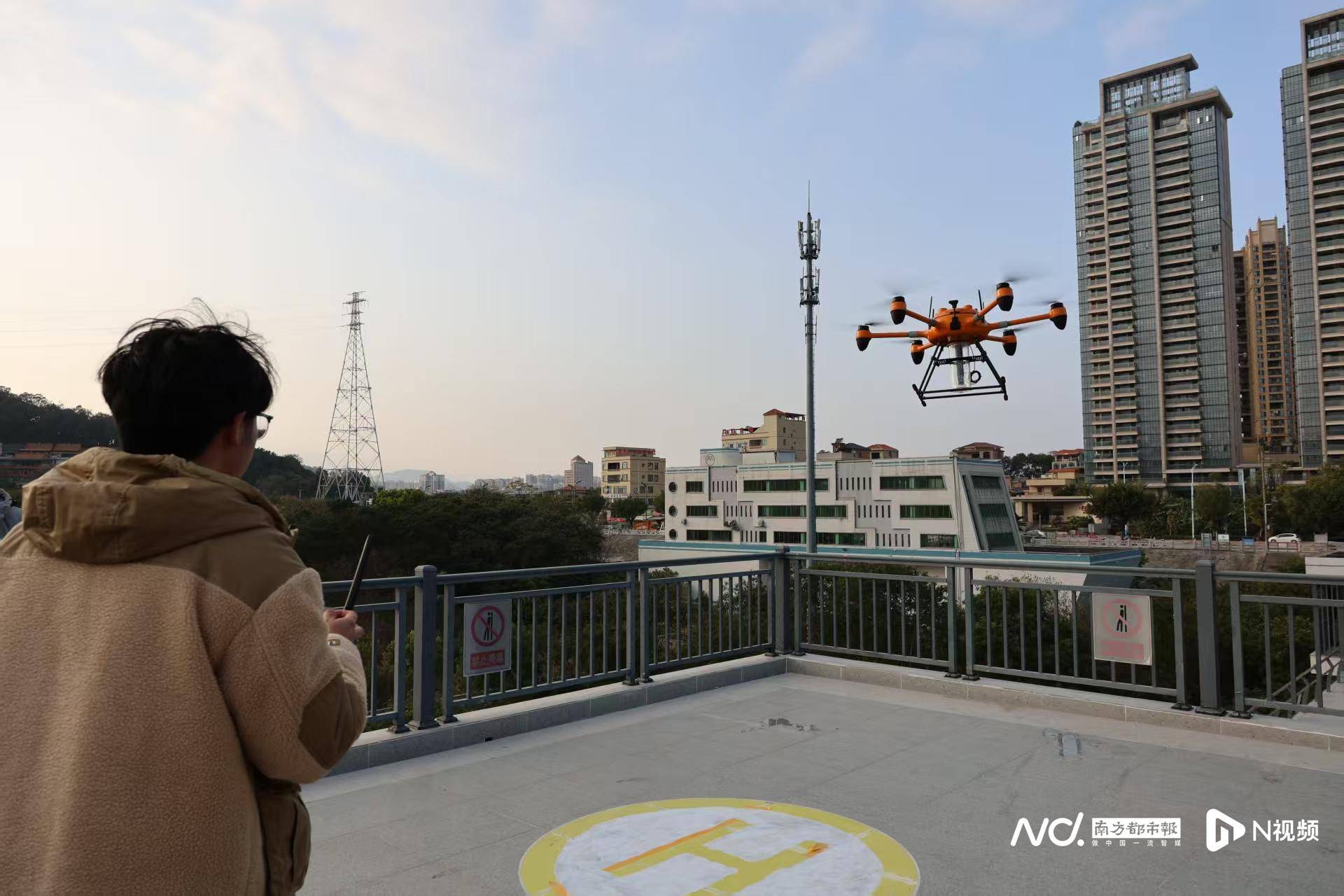 惠州水质监测新突破：水陆两栖无人机智能采样