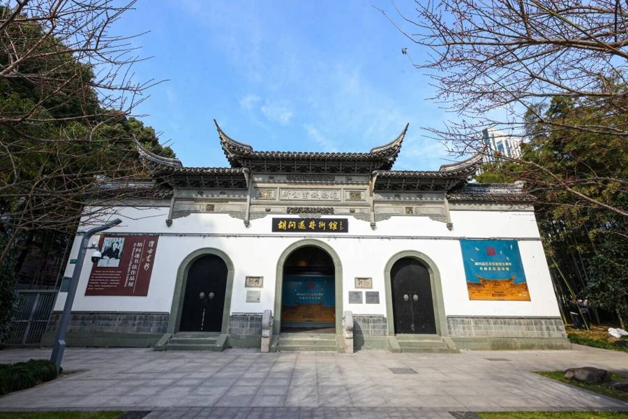 72位艺术家以笔墨丹青共叙“问遂情缘”