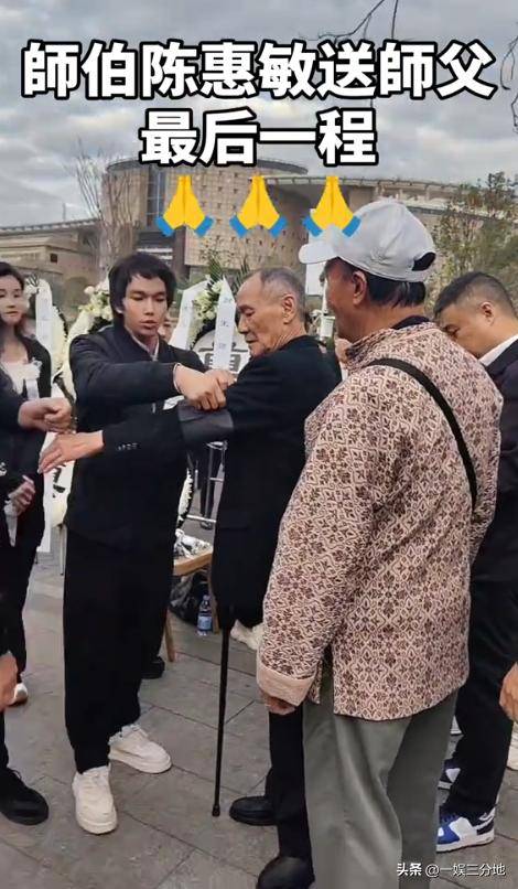 梁小龙追悼仪式，第一个到场的明星出现，家属最后心愿恐怕难实现