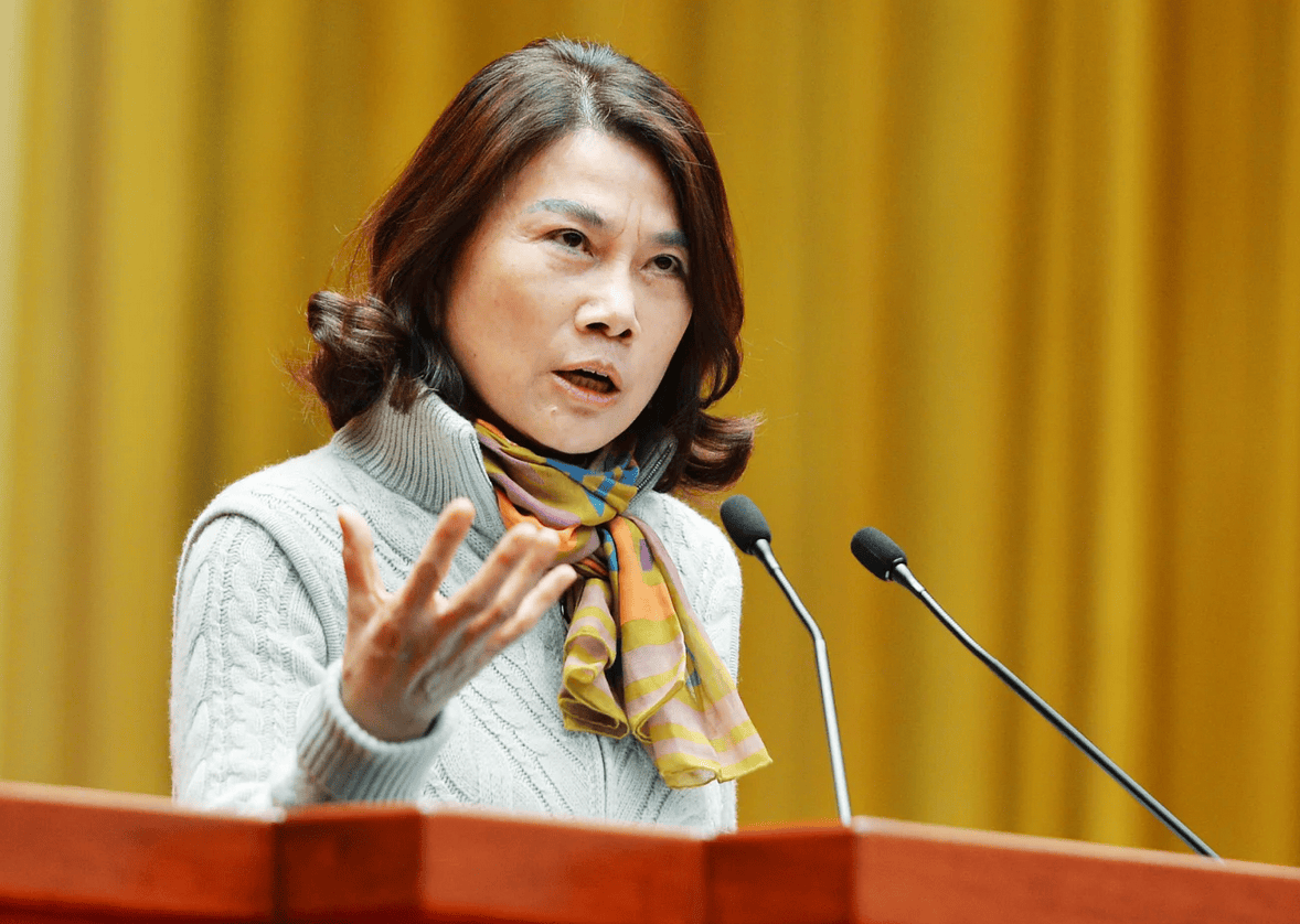 董明珠卸任!不是退隐,而是格力在偷偷憋大招?