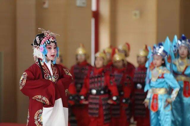 书院·新闻｜以文脉铸魂 深耕全人教育——我校办学经验在《中国