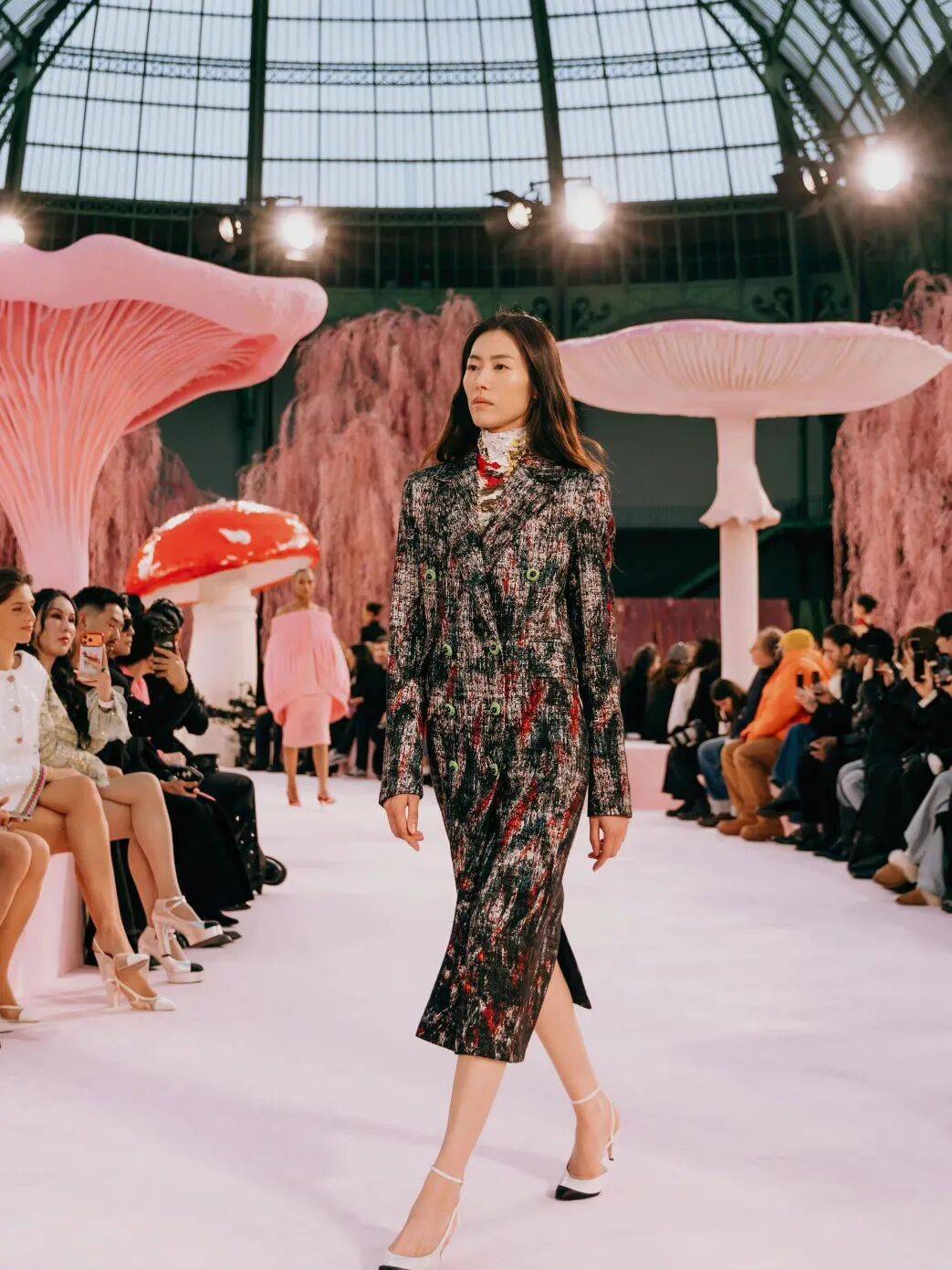 2026巴黎高定时装周落幕:荟萃全世界最美的衣服! 2026巴黎高定时装周落幕:荟萃全世界最美的衣服!