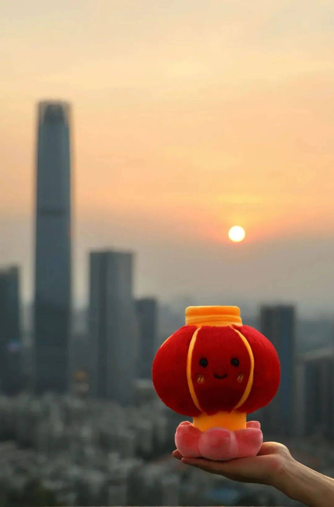 登山祈福游牛镇添喜气