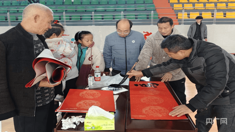 湖南宁远举行2026“送万福·进万家”书法公益活动