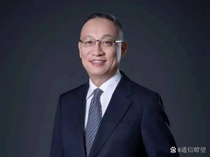 【刚刚,中国联通集团高管变动】2月11日,中国联通集团出现重要人事调整。中国联通当日发布董事会公告,第八届董事会第二十二次会议审议通过,选举董 ...