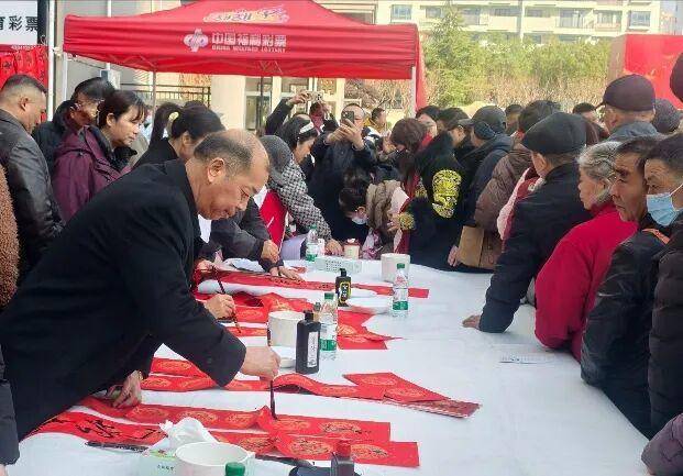 七星彩投注与快3彩票平台推荐福彩送福 为新春添彩 年味越来越浓了