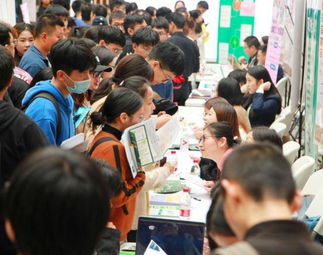 原创             为什么我们科技水平超前了，消费却一直跟不上？