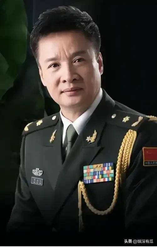 阎维文现状:曾在春晚出尽风头,如今没资格露脸,导演选人惹争议_舞台_明星_音乐