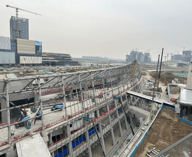 春节不“打烊”！重大项目建设加速度_投资_金大桥_工程