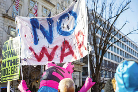 美国50多个城市爆发抗议活动-华闻时空