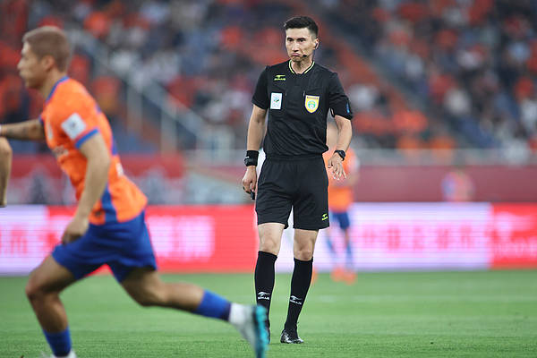 中超｜京鲁大战将由麦麦提江主哨