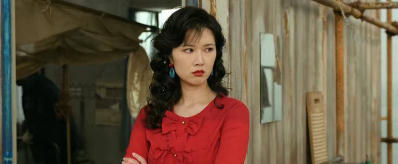 《我的山与海》优酷热播，奚望演绎90年代“复古小辣娇”