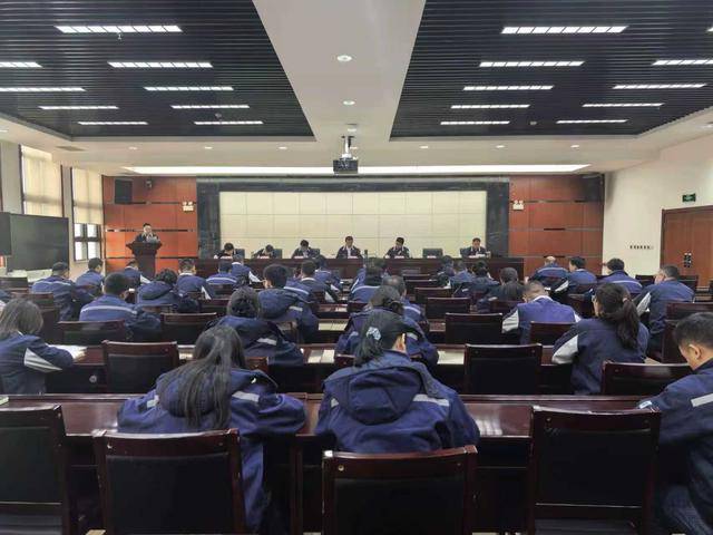 党建引领纪检护航 奋力打造硅基材料行业特色第一——天宏瑞科召开2026年党建暨纪检监察工作会议