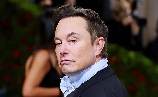 不止是科技革命，马斯克预言：2026人类大洗牌，这类人或先被取代