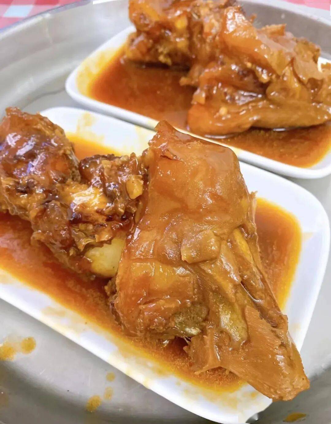 藏在小巷楼间但味道确实一绝美味至极牛蹄汤拌面条也超美味