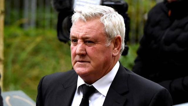 痛心！曼联传奇孙子不幸夭折，无证月嫂违规操作，4个月男婴惨死