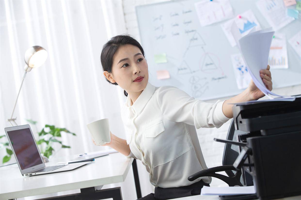 中邮人寿失血245亿、退保超97亿 多名