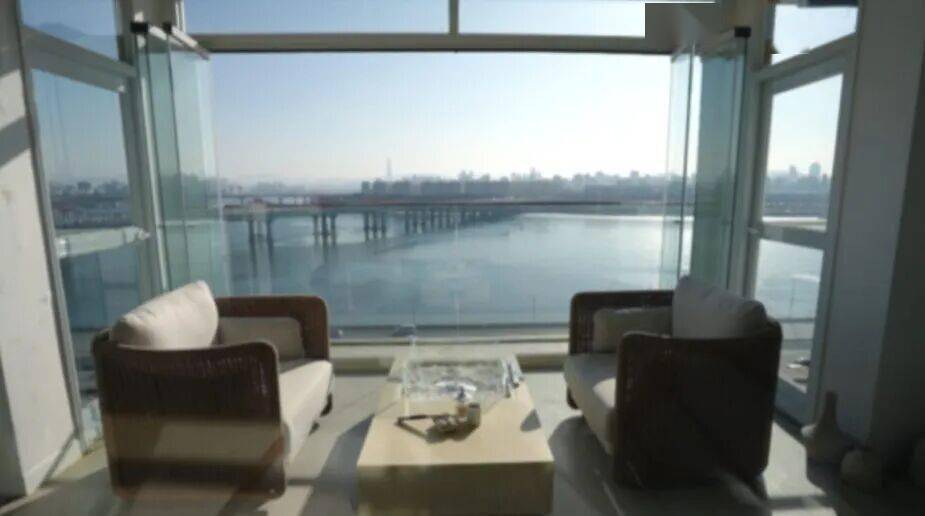 从女团成员到豪门太太！她首次公开新婚住宅，奢华程度令韩网友咂舌 插图1