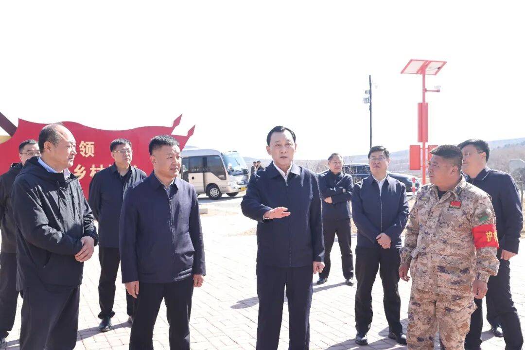 谢卫东到朝阳县包保乡镇调研重点工作