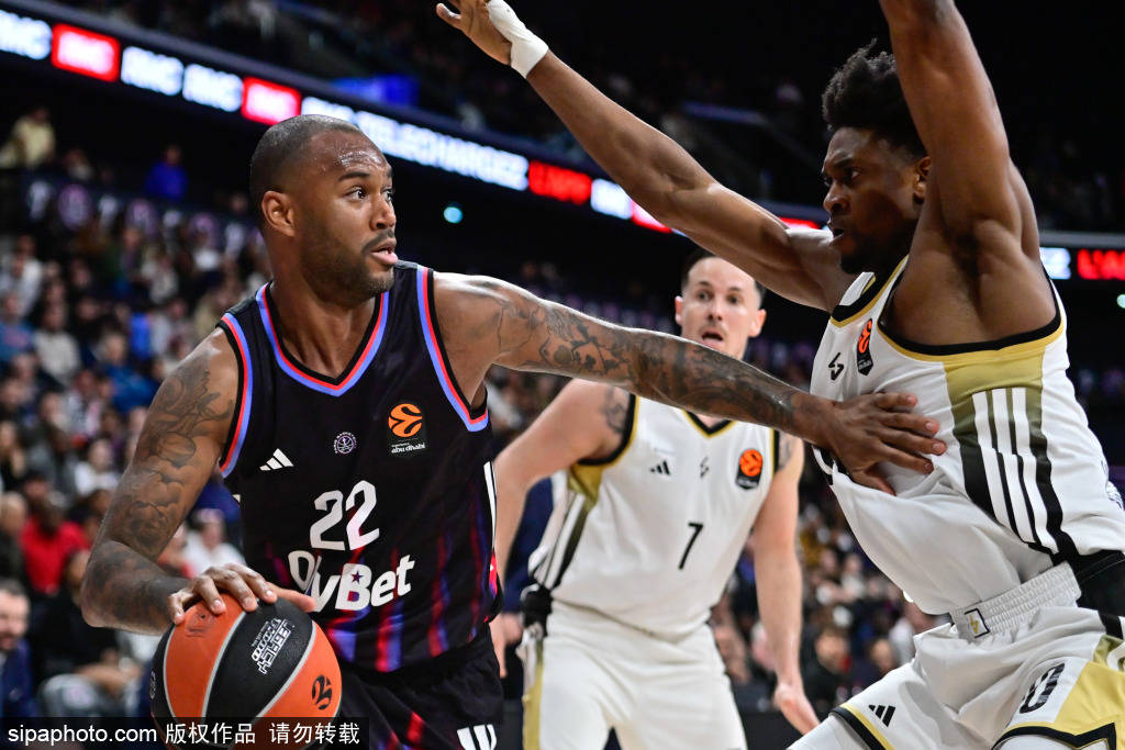 利物浦客战巴黎：切尔西的教训与高位逼抢的风险