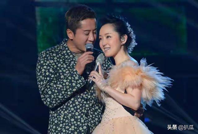 他8次上春晚，作死被捕入狱，如今56岁无人问津，沦落到四处走穴